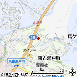 愛知県瀬戸市東古瀬戸町7-4周辺の地図