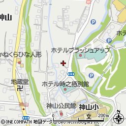 静岡県御殿場市神山731周辺の地図