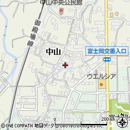 静岡県御殿場市中山671-6周辺の地図