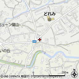 神奈川県三浦郡葉山町一色1906周辺の地図