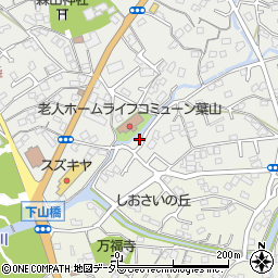 神奈川県三浦郡葉山町一色1956周辺の地図