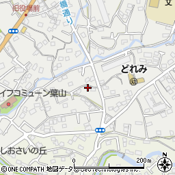 神奈川県三浦郡葉山町一色1885-2周辺の地図
