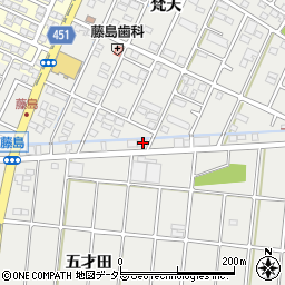 愛知県小牧市藤島町梵天135周辺の地図