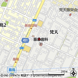 愛知県小牧市藤島町梵天88-3周辺の地図
