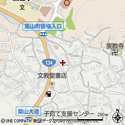 神奈川県三浦郡葉山町一色1435周辺の地図