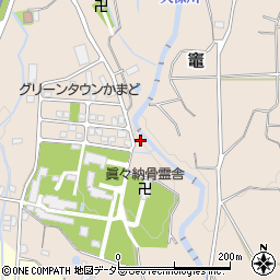 静岡県御殿場市竈1414-17周辺の地図