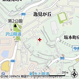 神奈川県横須賀市逸見が丘12-8周辺の地図