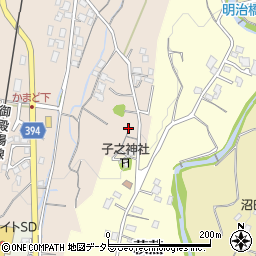 静岡県御殿場市竈72周辺の地図