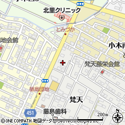 愛知県小牧市藤島町梵天7周辺の地図