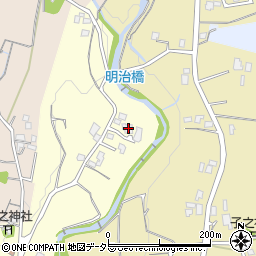 静岡県御殿場市萩蕪105-1周辺の地図