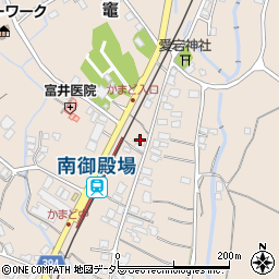 静岡県御殿場市竈698周辺の地図