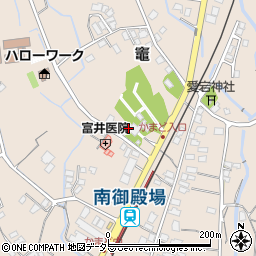 静岡県御殿場市竈662周辺の地図