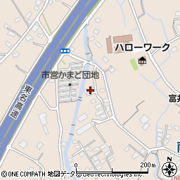 静岡県御殿場市竈1076-23周辺の地図