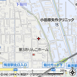神奈川県小田原市鴨宮377-26周辺の地図