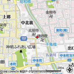 愛知県岩倉市中本町中市場51周辺の地図