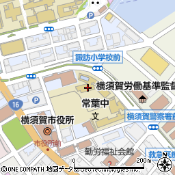横須賀市立諏訪小学校周辺の地図