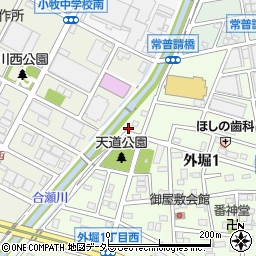 愛知県小牧市外堀1丁目72周辺の地図