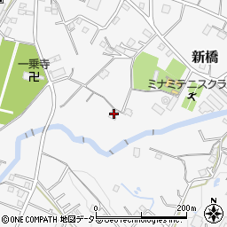 静岡県御殿場市新橋1228周辺の地図