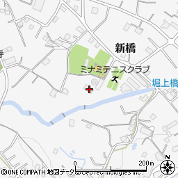 静岡県御殿場市新橋1214-1周辺の地図