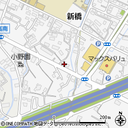 静岡県御殿場市新橋1365周辺の地図