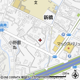 静岡県御殿場市新橋1385周辺の地図