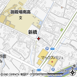 静岡県御殿場市新橋898-1周辺の地図