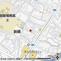 静岡県御殿場市新橋889-11周辺の地図