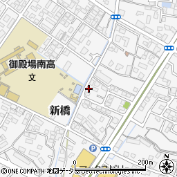 静岡県御殿場市新橋889-14周辺の地図