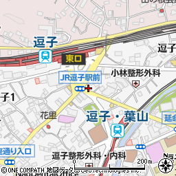 松屋逗子店周辺の地図