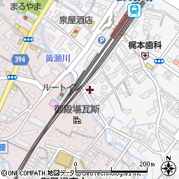 静岡県御殿場市新橋1821-11周辺の地図