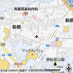 静岡県御殿場市新橋696-4周辺の地図