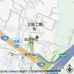 静岡県御殿場市新橋261-13周辺の地図