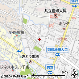 静岡県御殿場市新橋2046周辺の地図