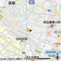 静岡県御殿場市新橋2061-1周辺の地図