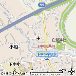神奈川県小田原市小船642-3周辺の地図