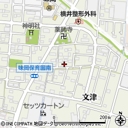 愛知県小牧市文津738-4周辺の地図