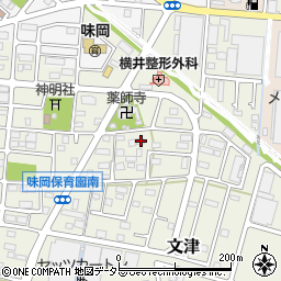愛知県小牧市文津743-1周辺の地図