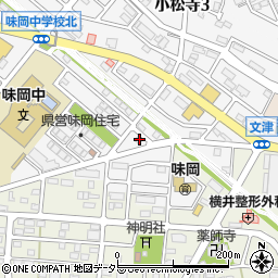 愛知県小牧市小松寺4丁目113周辺の地図