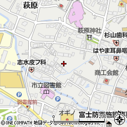 静岡県御殿場市萩原136周辺の地図