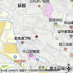 静岡県御殿場市萩原135周辺の地図