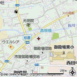 静岡県御殿場市御殿場72周辺の地図
