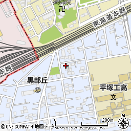 神奈川県平塚市黒部丘18-25周辺の地図