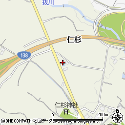 静岡県御殿場市仁杉927周辺の地図