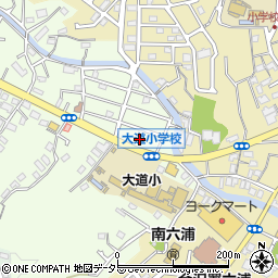 神奈川県横浜市金沢区大道1丁目2周辺の地図