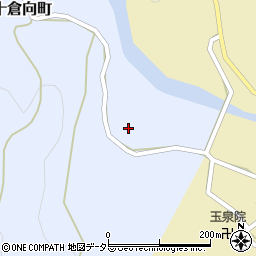 京都府綾部市十倉向町（小松谷）周辺の地図
