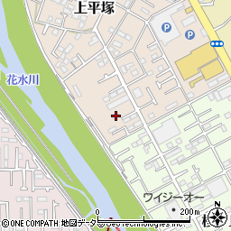 神奈川県平塚市上平塚11-57周辺の地図