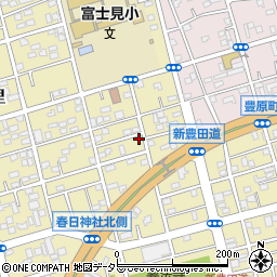 神奈川県平塚市中里12-26周辺の地図