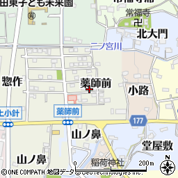 愛知県犬山市薬師前13-15周辺の地図