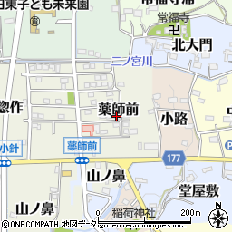 愛知県犬山市薬師前13-16周辺の地図
