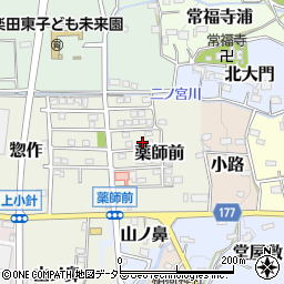 愛知県犬山市薬師前13-5周辺の地図